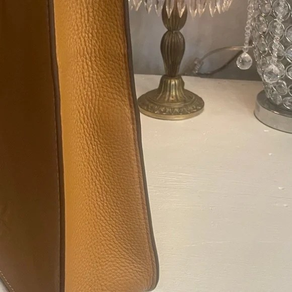 Tory Burch Large Crossbody - Picture 5 of 9